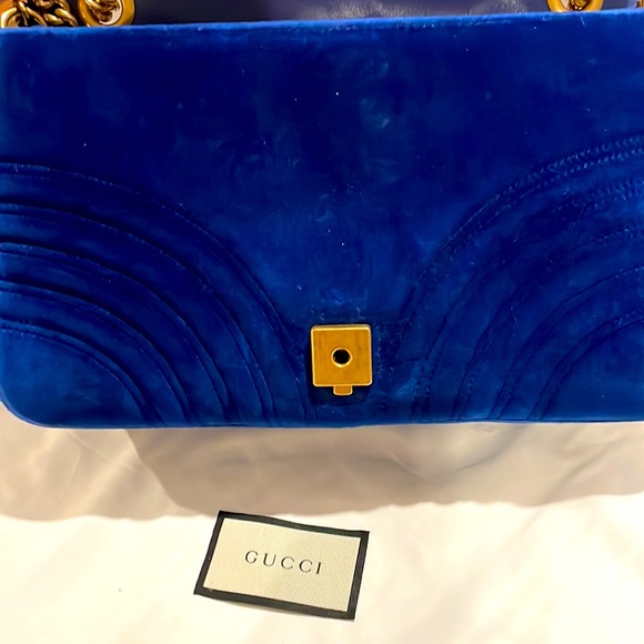 Authentic blue velvet medium Gucci Marmont - Picture 7 of 14